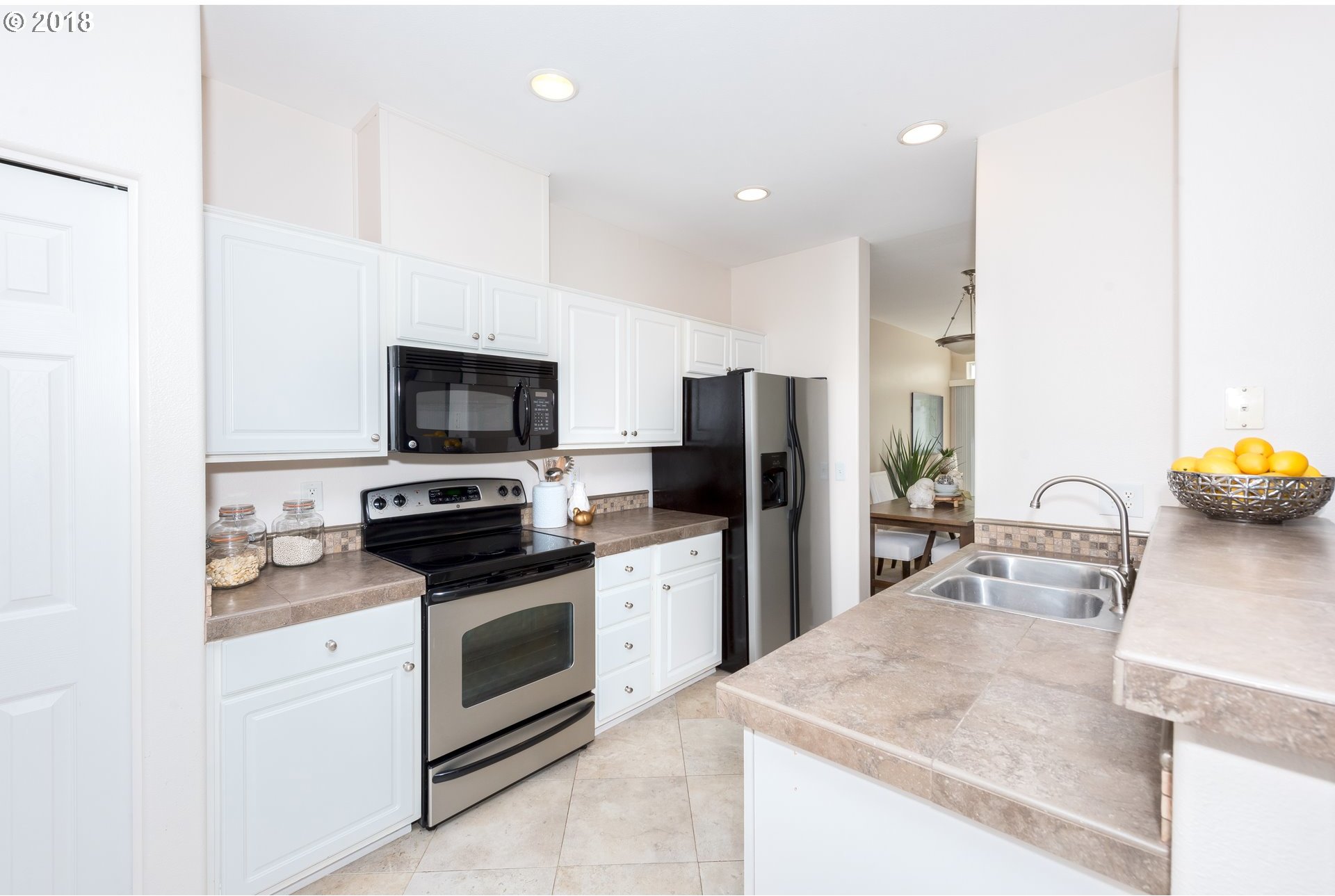 14170 Southwest Barrows Road, Unit 1 Tigard, OR 97223 - Photo 2 of 32 Gallery Image 2