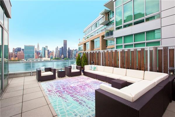 46-30 Center Boulevard, Unit PHA Queens, NY 11109 - Photo 15 of 21