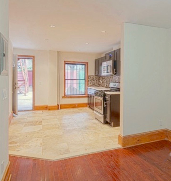 554 Lexington Avenue, Unit 1 Brooklyn, NY 11221 - Photo 7 of 12