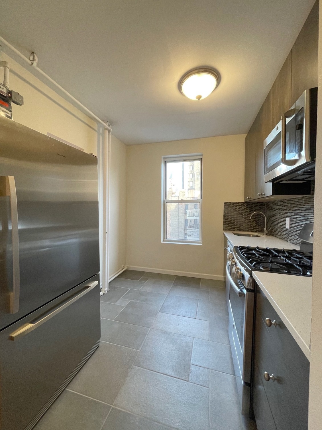 19 Christopher Street, Unit 16 Manhattan, NY 10014 - Photo 4 of 8