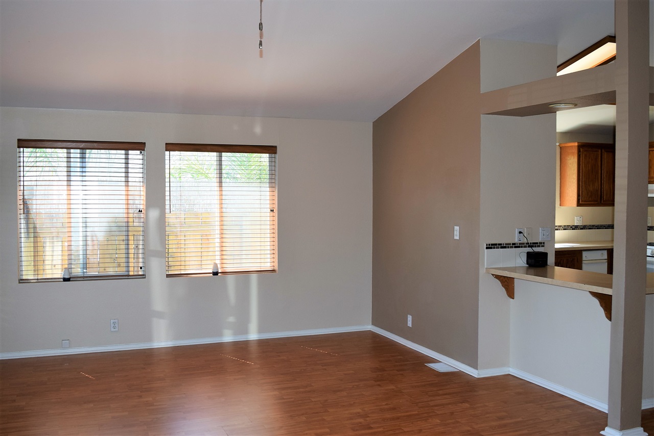 15935 Spring Oaks, Unit 18 El Cajon, CA 92021 - Photo 3 of 13 Gallery Image 3