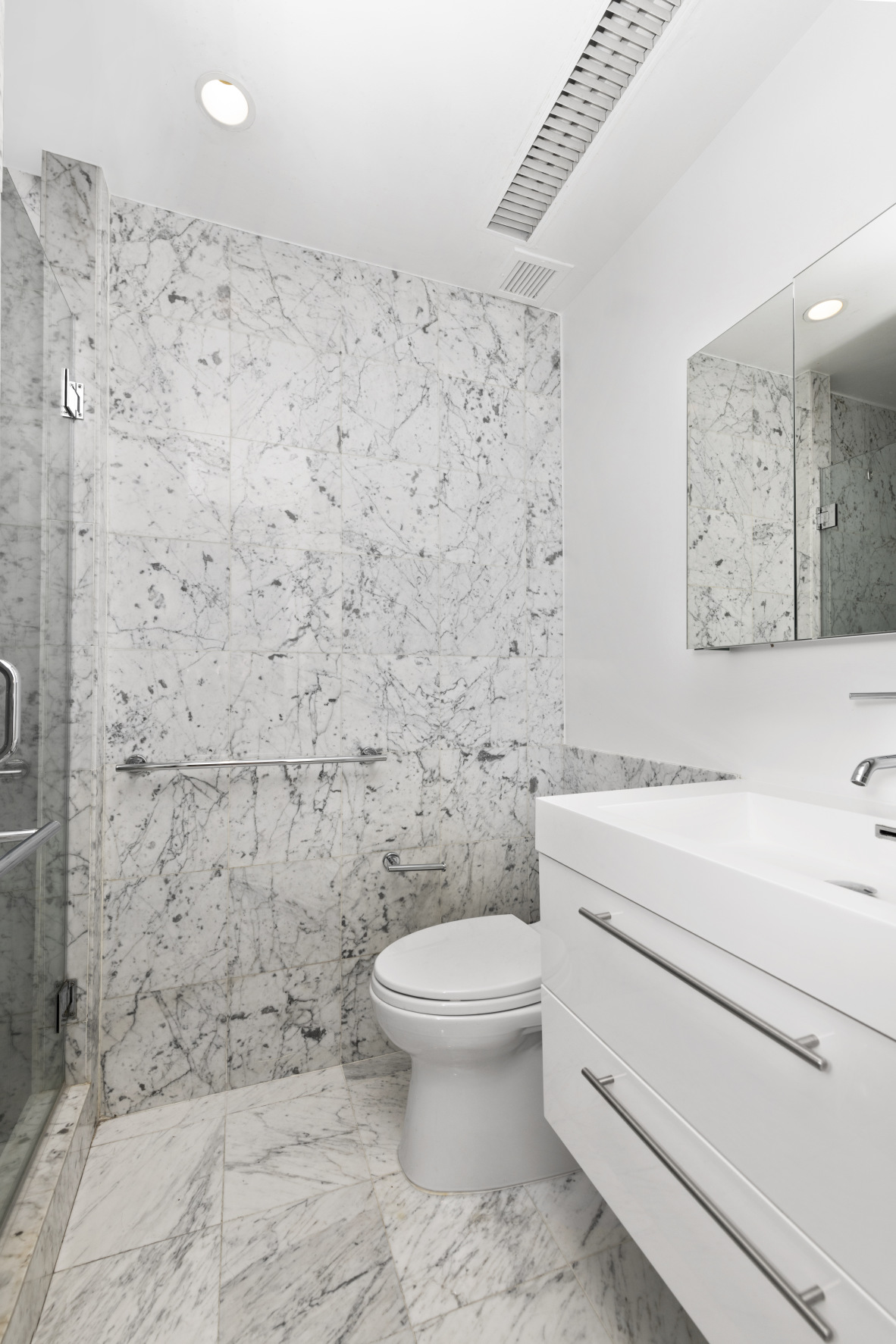 415 East 54th Street, Unit 8C Manhattan, NY 10022 - Photo 14 of 22