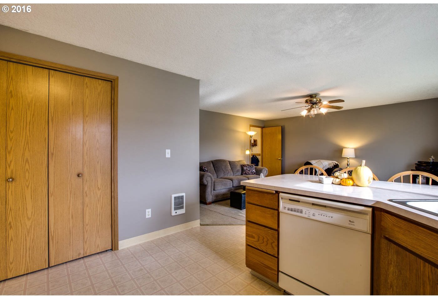 118 Decatur Drive Kelso, WA 98626 - Photo 8 of 32 Gallery Image 8