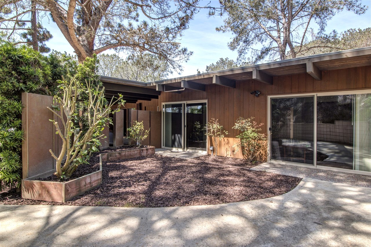 437 Pine Needles Drive Del Mar, CA 92014 - Photo 21 of 25