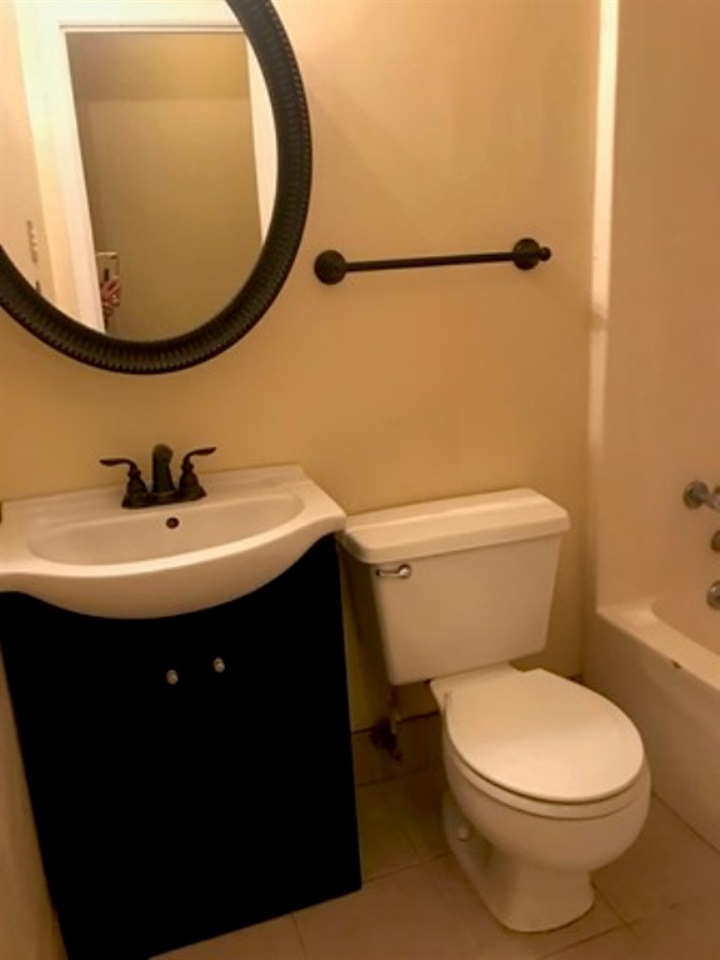 1069 Wingfield Road Memphis, TN 38122 - Photo 10 of 13