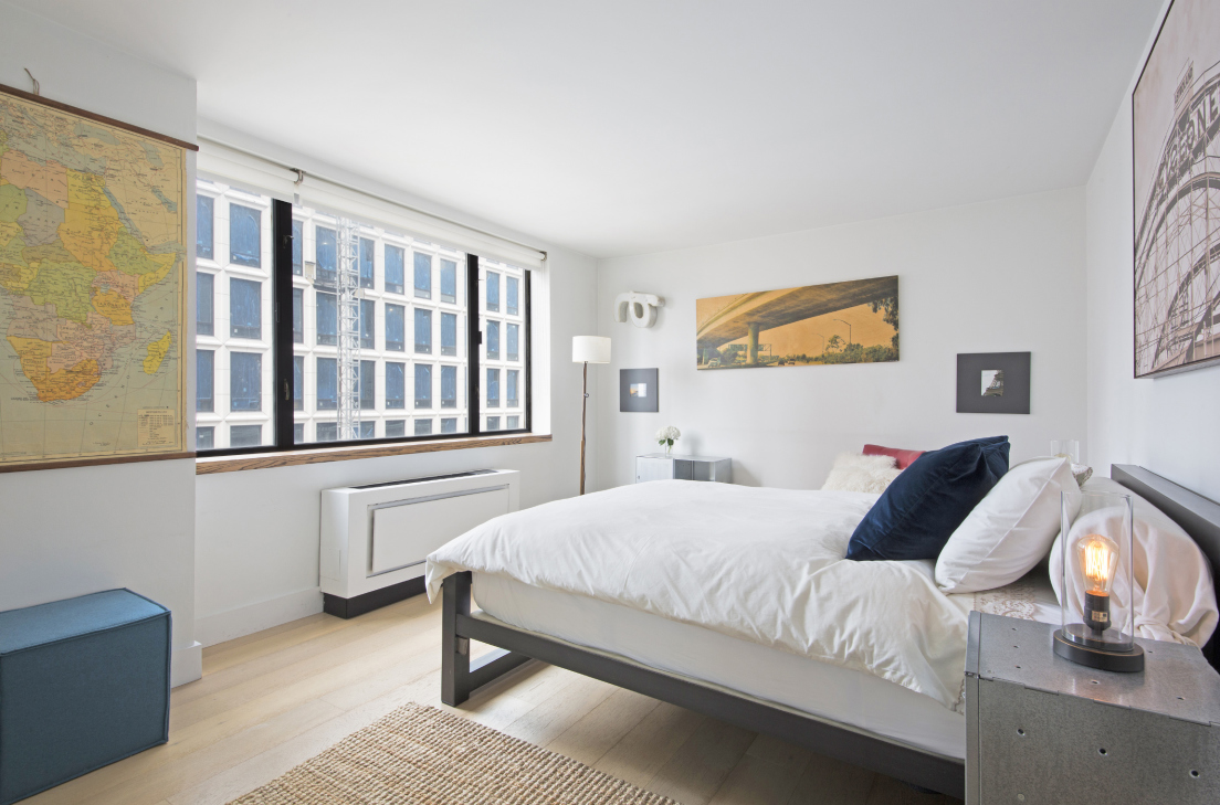 30 West 61st Street, Unit 17E Manhattan, NY 10023 - Photo 4 of 9