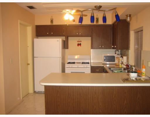 2023 Southwest 99th Avenue Miami, FL 33165 - Photo 2 of 7