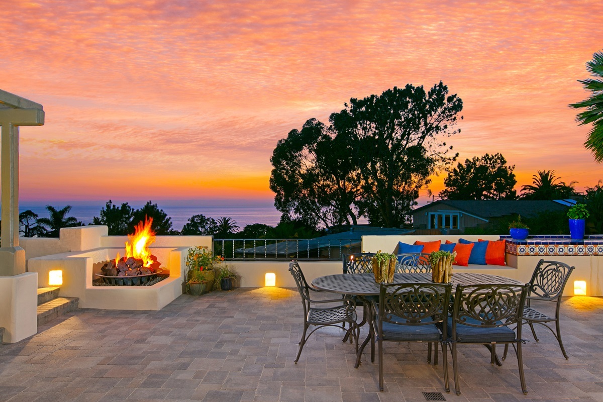 1041 Klish Way Del Mar, CA 92014 - Photo 3 of 25