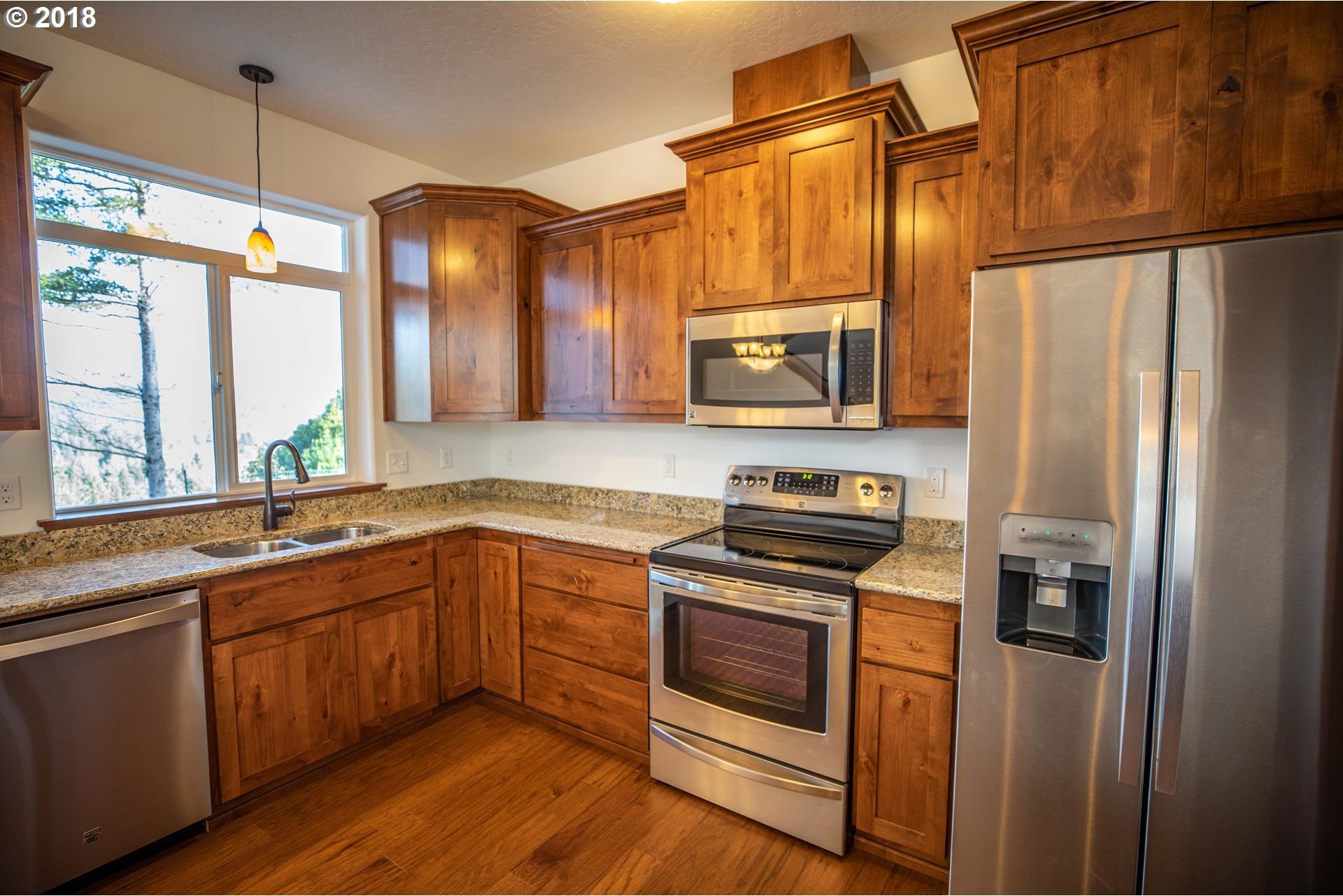 91359 Hill Road Coquille, OR 97423 - Photo 10 of 32 Gallery Image 10