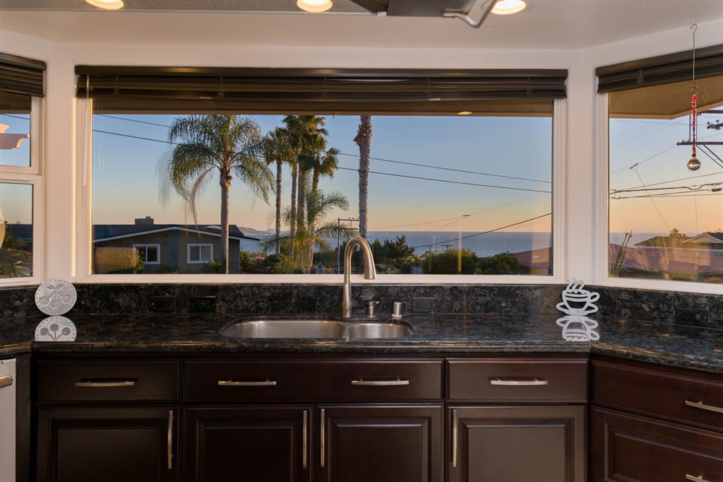 5701 Skylark Place La Jolla, CA 92037 - Photo 10 of 25