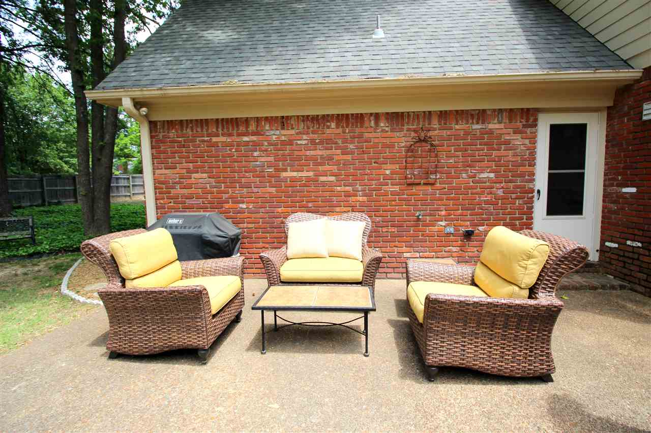 111 South Walnut Bend Road Memphis, TN 38018 - Photo 24 of 25 SPECTACULAR PATIO AREA!
