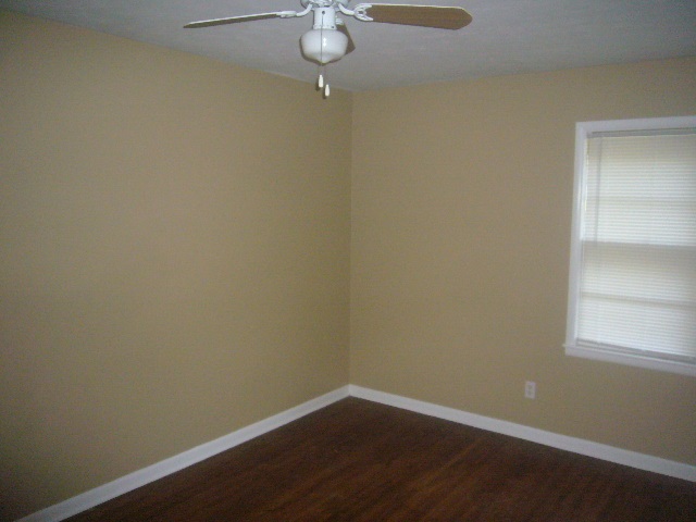 3170 South Edgeware Road Memphis, TN 38118 - Photo 4 of 10 Gallery Image 4