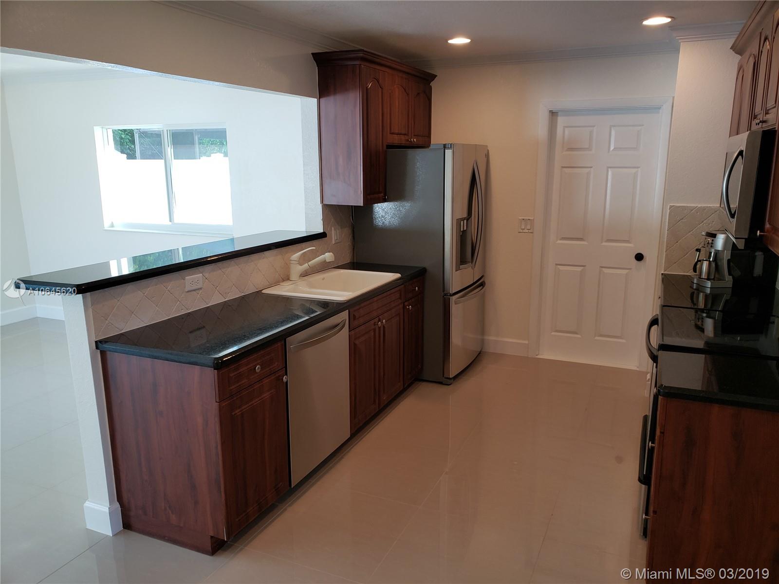 9453 Affirmed Lane Boca Raton, FL 33496 - Photo 12 of 41 Gallery Image 12