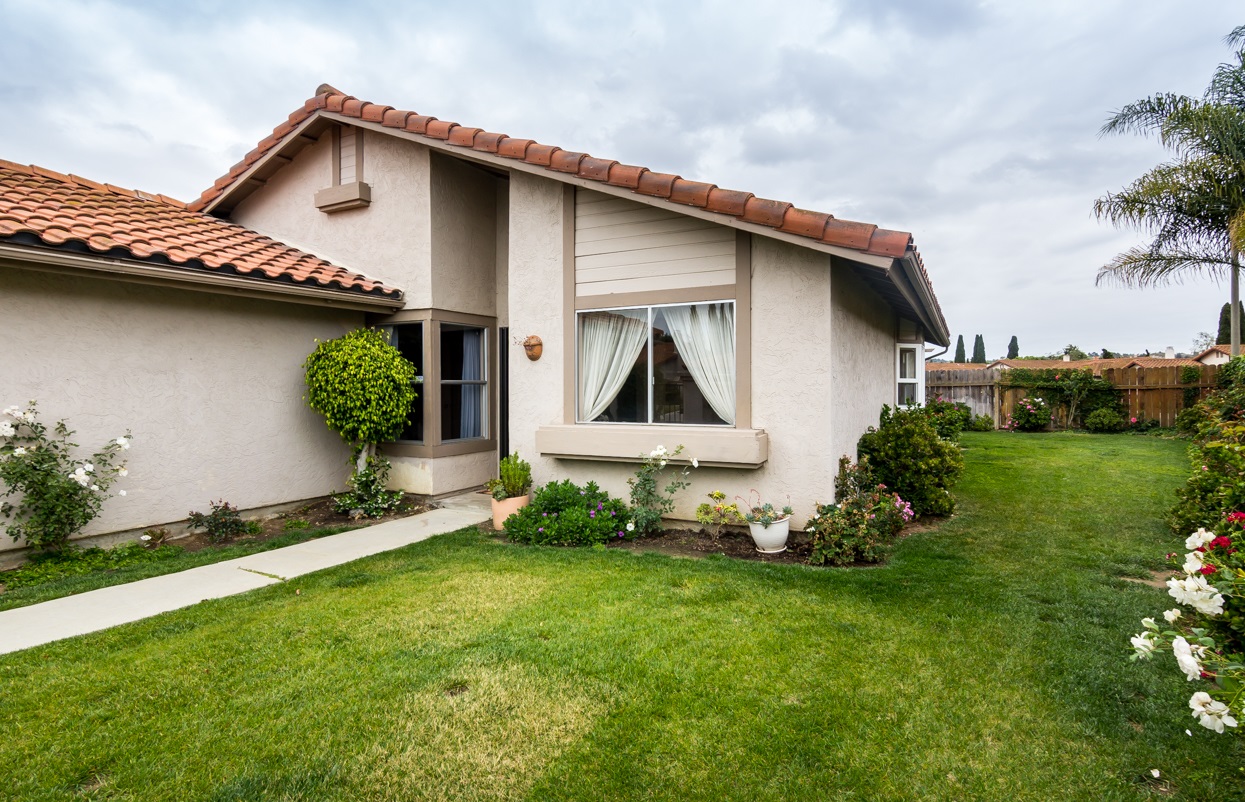 4843 Sumac Place Oceanside, CA 92057 - Photo 2 of 25