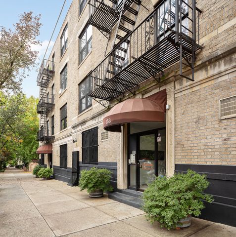$839,000 | 153 Clinton Avenue, Unit 3B | Clinton Hill
