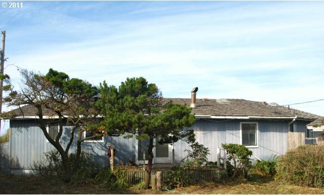 32864 Nesika Road Gold Beach, OR 97444 - Photo 1 of 15