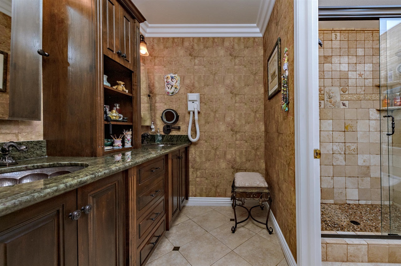 3728 Bennington Court Carlsbad, CA 92010 - Photo 4 of 21