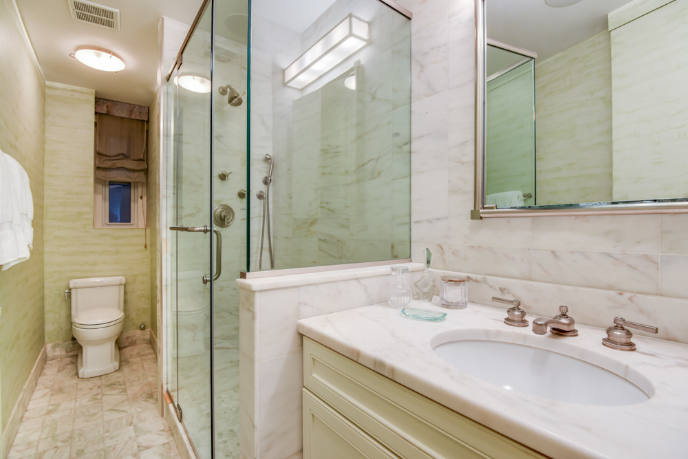 444 East 57th Street, Unit 3C Manhattan, NY 10022 - Photo 3 of 9