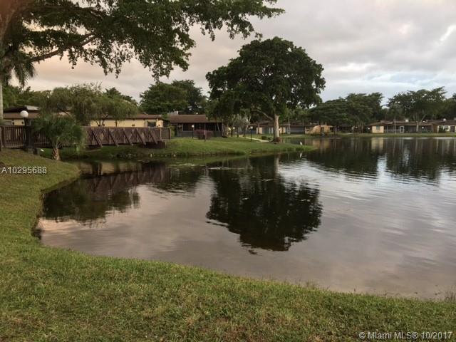 300 Berkley Road, Unit 203 Hollywood, FL 33024 - Photo 10 of 20