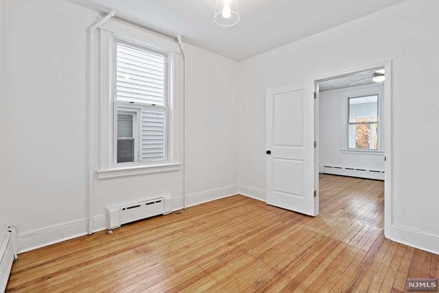 $2,200 | 127 Centre Avenue, Unit 1, Secaucus, NJ 07094