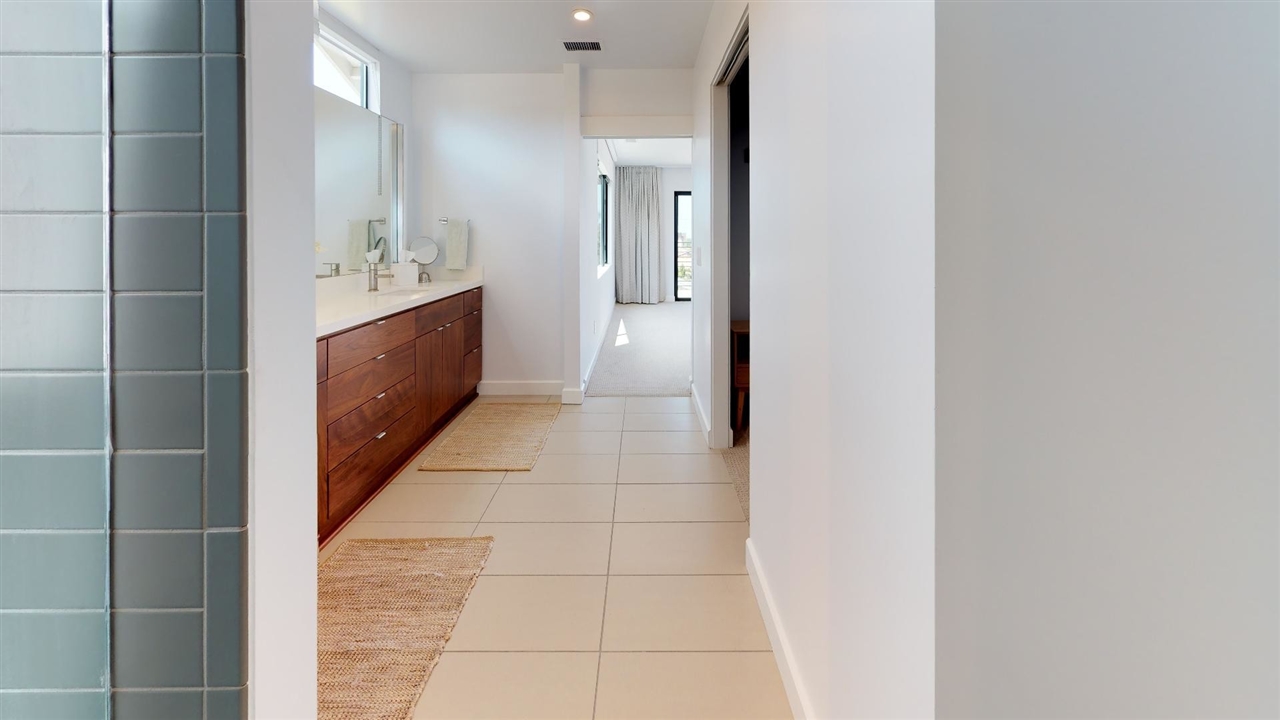 1048 Eolus Avenue Encinitas, CA 92024 - Photo 20 of 25