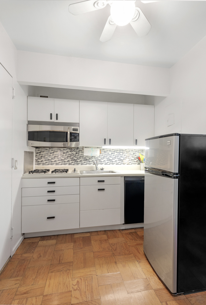 311 East 38th Street, Unit 2A Manhattan, NY 10016 - Photo 4 of 11