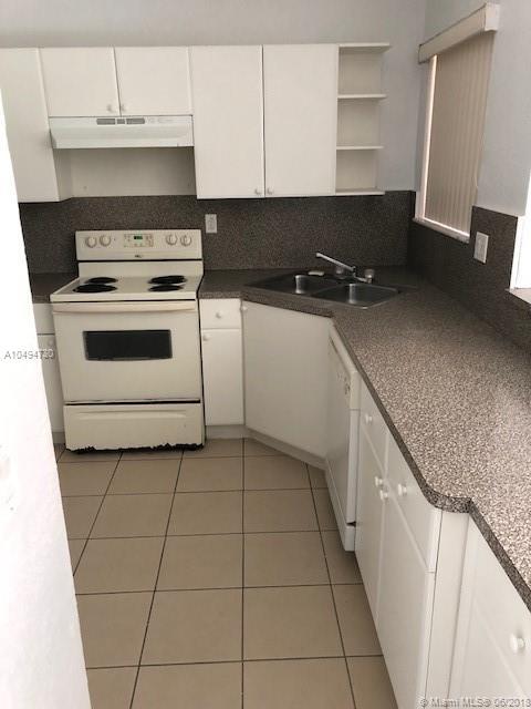 620 Southwest 7th Terrace Florida City, FL 33034 - Photo 4 of 16