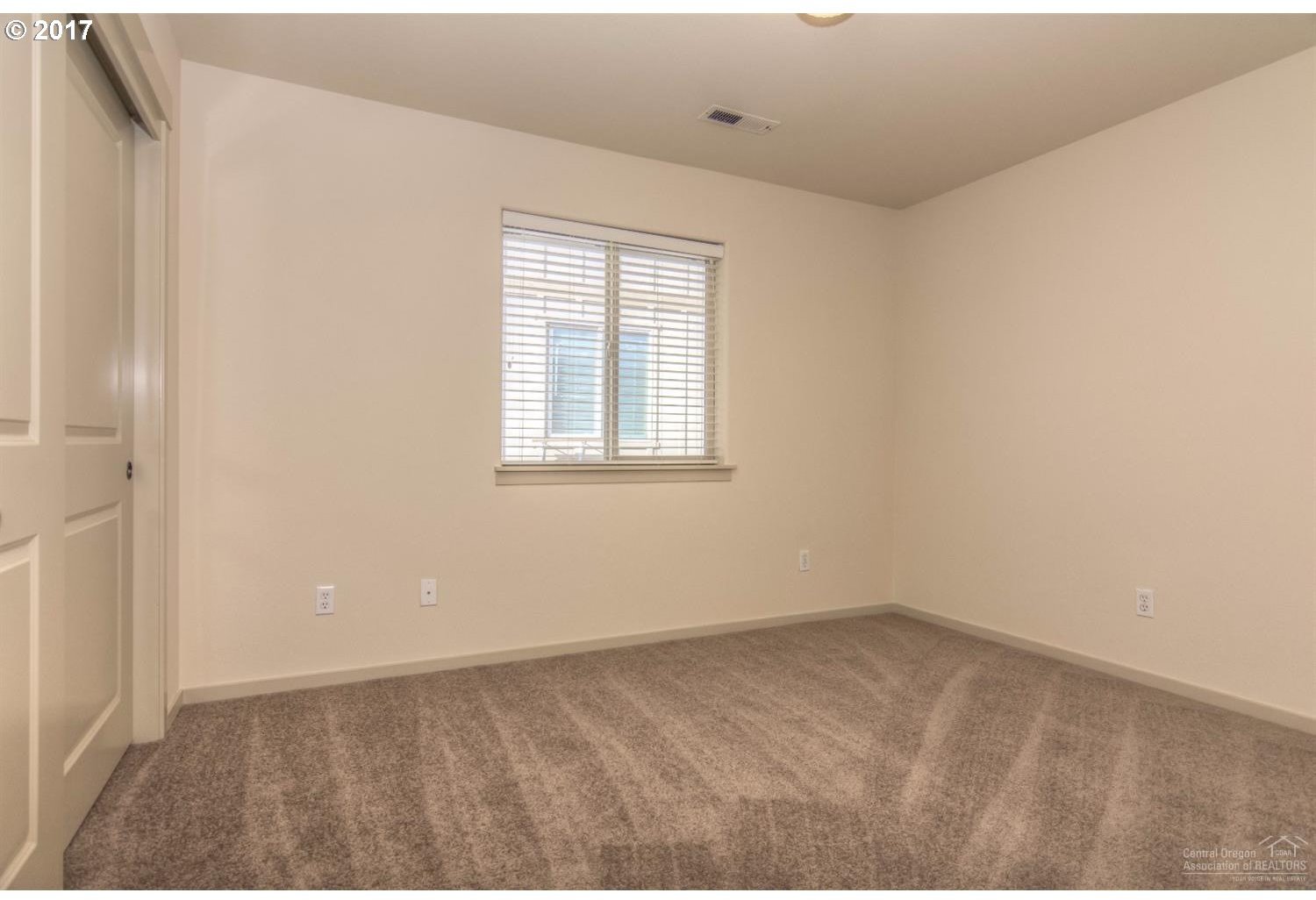 21195 Ritz Place Bend, OR 97702 - Photo 16 of 25 Gallery Image 16