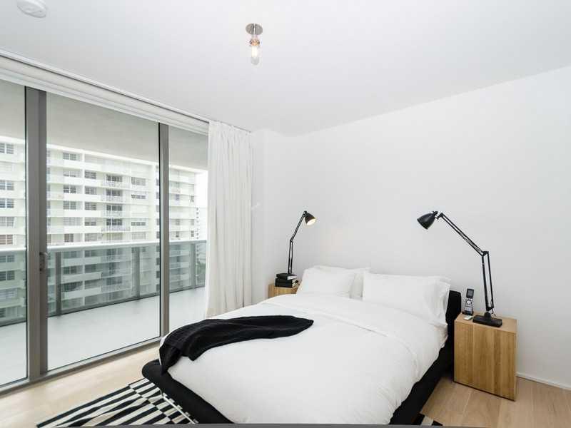 5875 Collins Avenue, Unit 1102 Miami Beach, FL 33140 - Photo 16 of 27