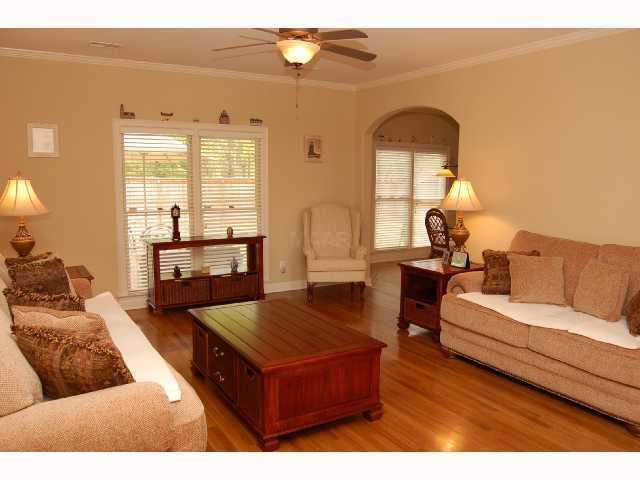 825 Deep Woods Road Collierville, TN 38017 - Photo 4 of 10