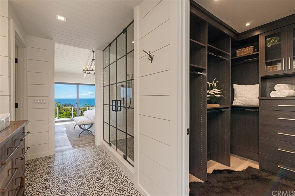 345 Heather Place Laguna Beach, CA 92651 - Photo 15 of 25