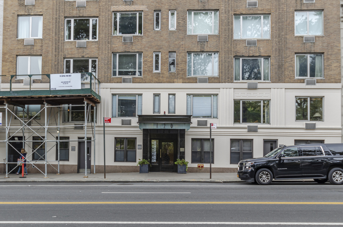 The Berkeley House 120 Central Park South, Manhattan, NY 10019 - Photo 3 of 3
