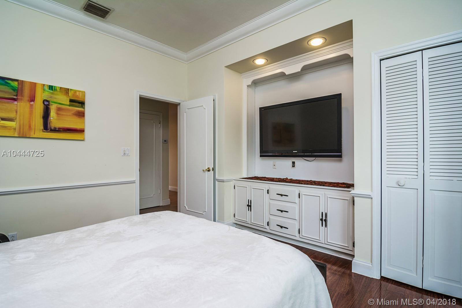 9501 Sea Turtle Manor Plantation, FL 33324 - Photo 33 of 42