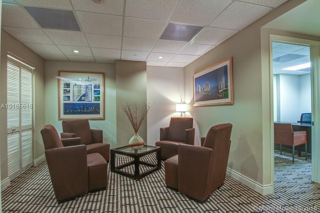 801 Brickell Key Boulevard, Unit 3102 Miami, FL 33131 - Photo 17 of 23