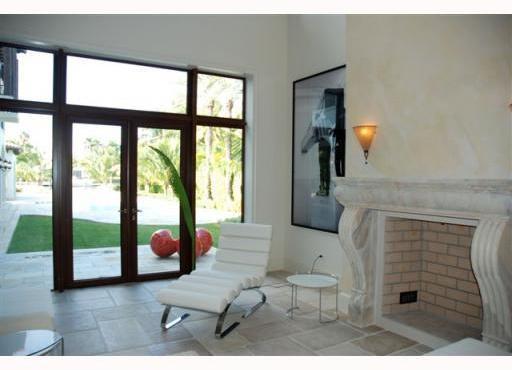 2046 North Bay Road Miami Beach, FL 33140 - Photo 9 of 14