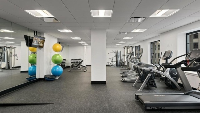 The Harrison 27-21 44th Dr, Queens, NY 11101 - Photo 6 of 9