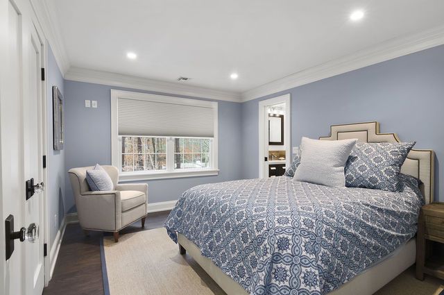 8 Main Street, East Hampton, NY 11937 Compass