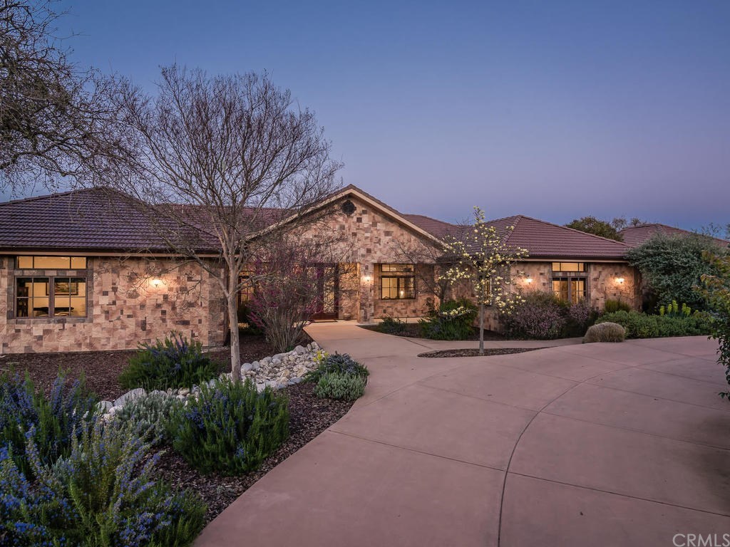 2390 Battering Rock Road Templeton, CA 93465 - Photo 2 of 44