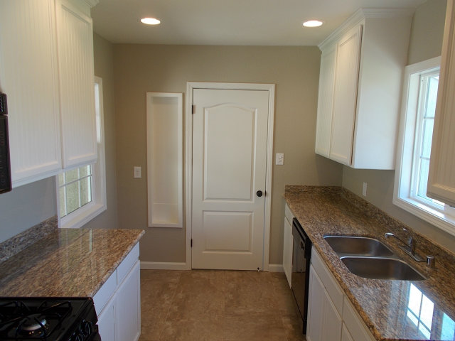 1371 Traynor Road Concord, CA 94520 - Photo 7 of 14 Gallery Image 7