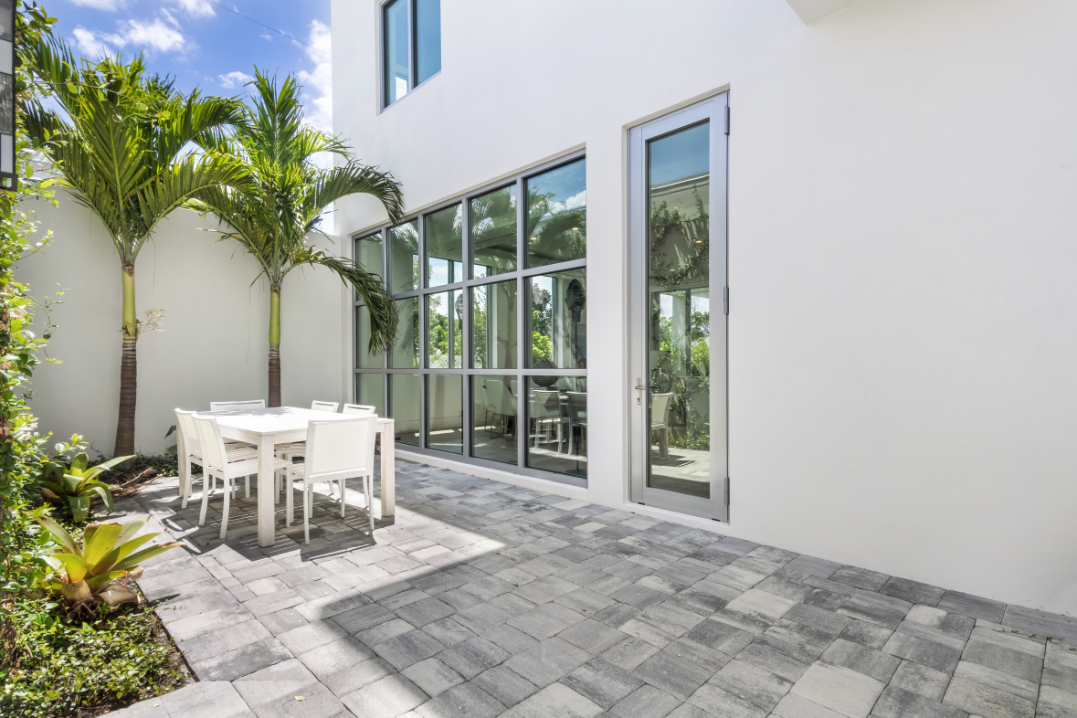 Banyan Corners 365 Banyan Blvd, Naples, FL 34102 - Photo 20 of 23