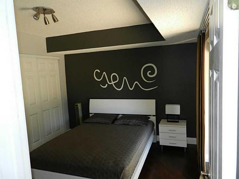 8055 Boca Rio Drive, Unit 41 Boca Raton, FL 33433 - Photo 9 of 20