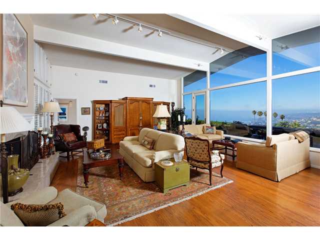 2340 Rue Adriane La Jolla, CA 92037 - Photo 12 of 17