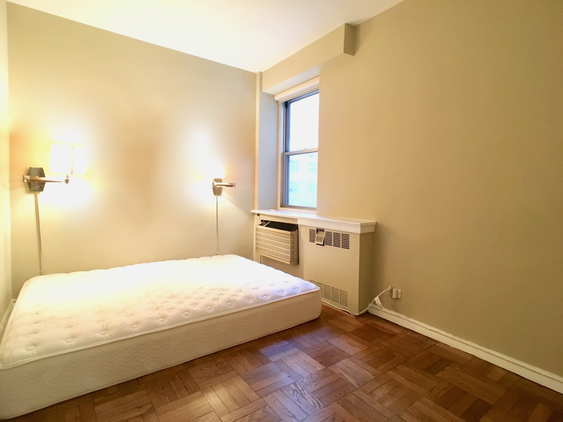 155 East 76th Street, Unit 2C Manhattan, NY 10021 - Photo 5 of 10