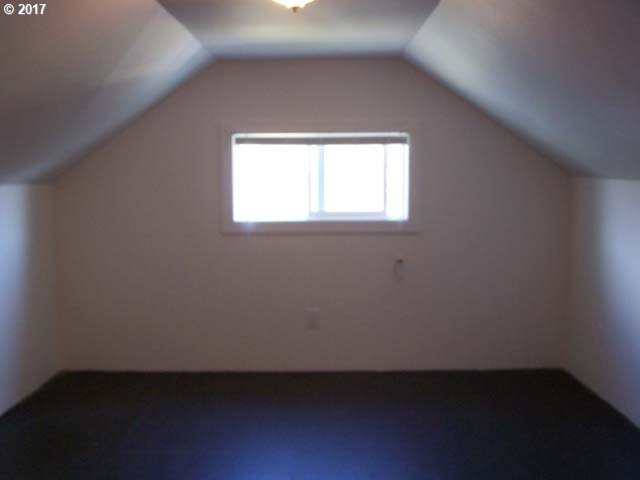 1226 Juniper Avenue Reedsport, OR 97467 - Photo 10 of 30 Gallery Image 10