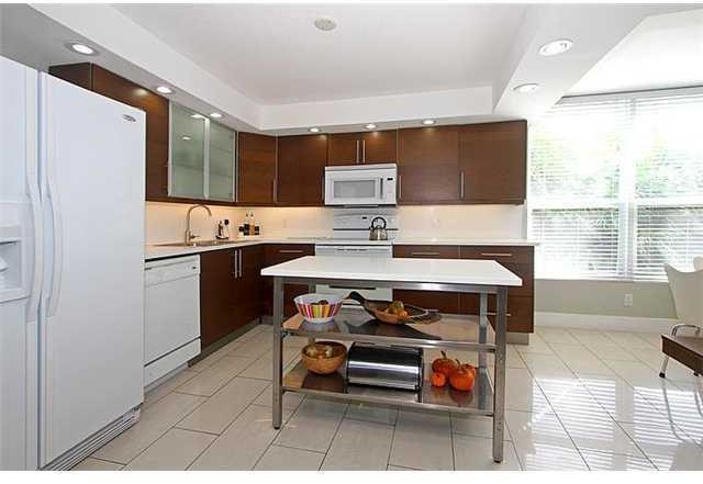 605 Ocean Drive, Unit 2M Key Biscayne, FL 33149 - Photo 6 of 19