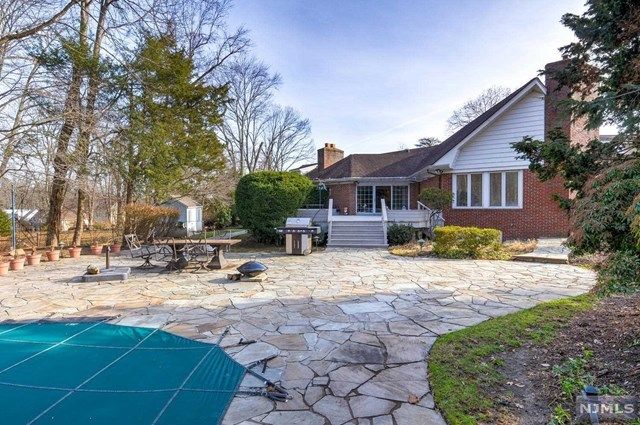 360 Sunset Road Pompton Plains, NJ 07444 - Photo 23 of 25