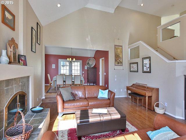 2537 Northwest Mill Pond Road Portland, OR 97229 - Photo 4 of 16 Gallery Image 4