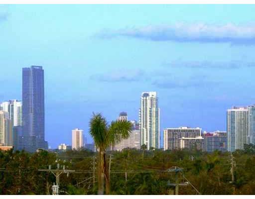 2575 Southwest 27th Avenue, Unit 508 Miami, FL 33133 - Photo 1 of 7