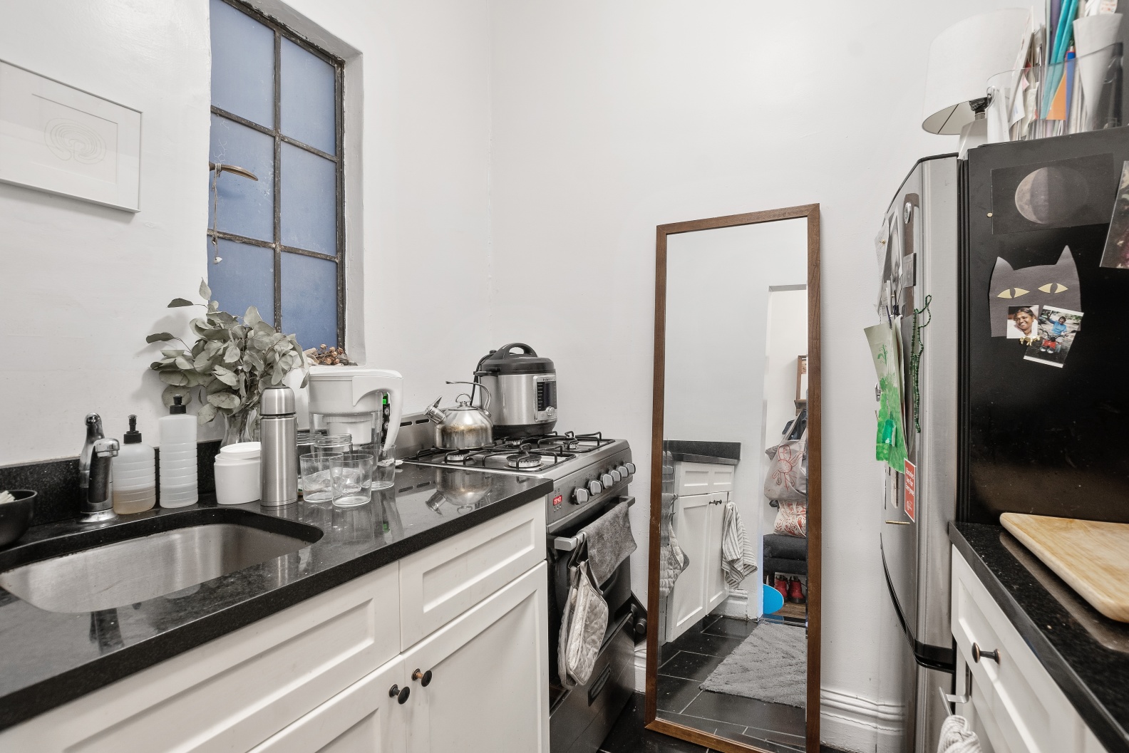 82 Jane Street, Unit 3B Manhattan, NY 10014 - Photo 3 of 4