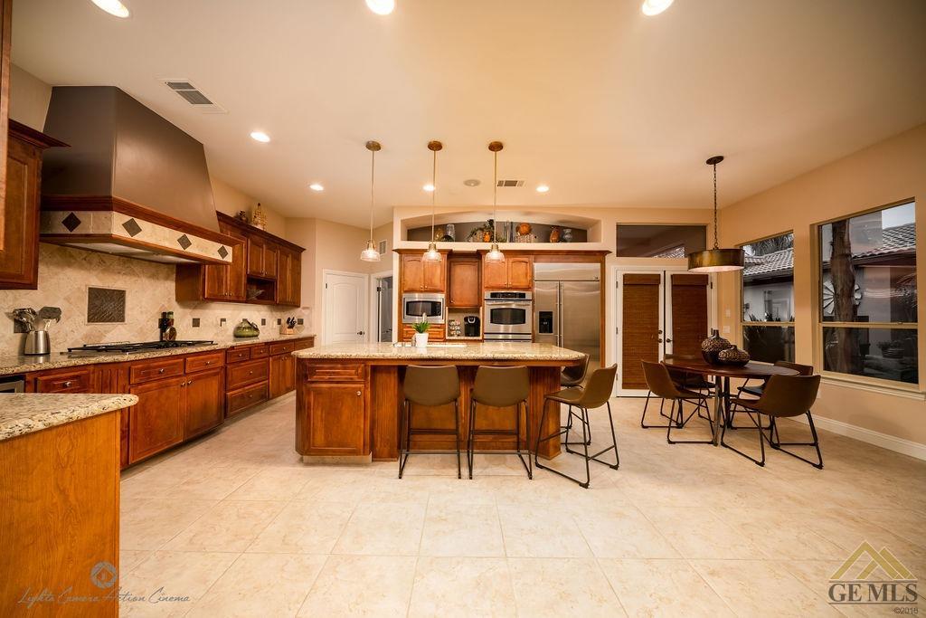 12307 Trinity River Drive Bakersfield, CA 93312 - Photo 16 of 40